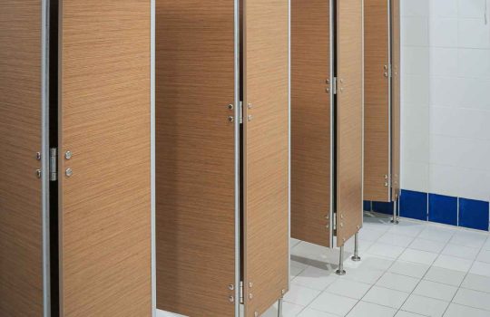 Public toilet cubicles2